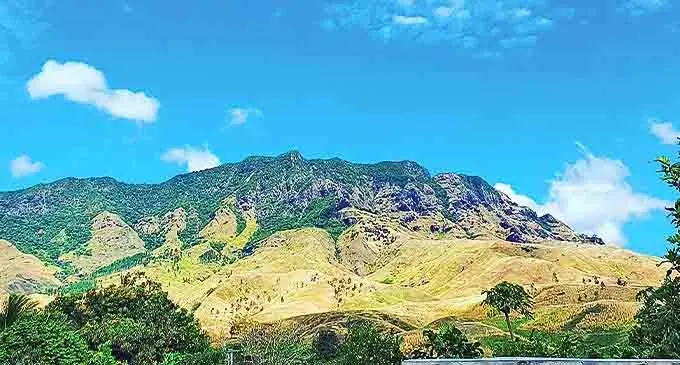 Nakauvadra mountain range in Ra.