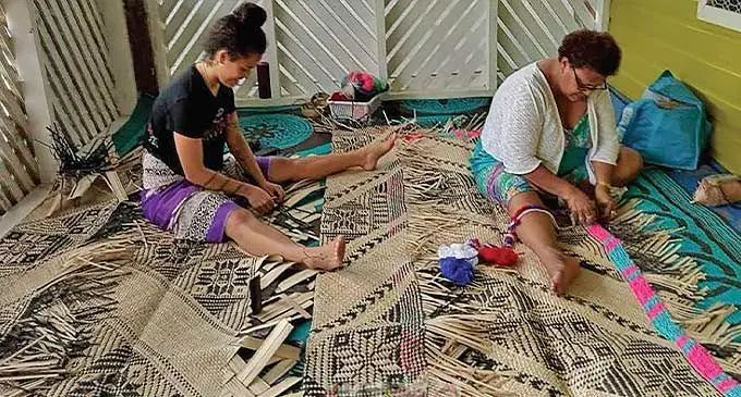 Na gauna e sa kila vinaka kina o Laura Unise Coriakula na vulica na yaba Tusi ni Matuku mai vei nona nei, Taravini Wati, e sa matau vua me cakava ga vakataki koya.