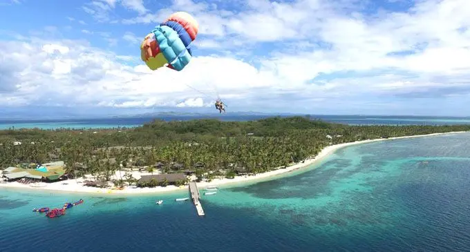 Skydiving at the Mamanuca Island.