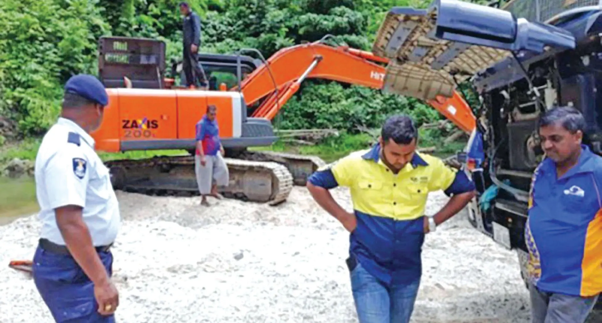 Gravel extraction by SSS Investment at Mosi River, Nadi.  Photo: Deptfo News