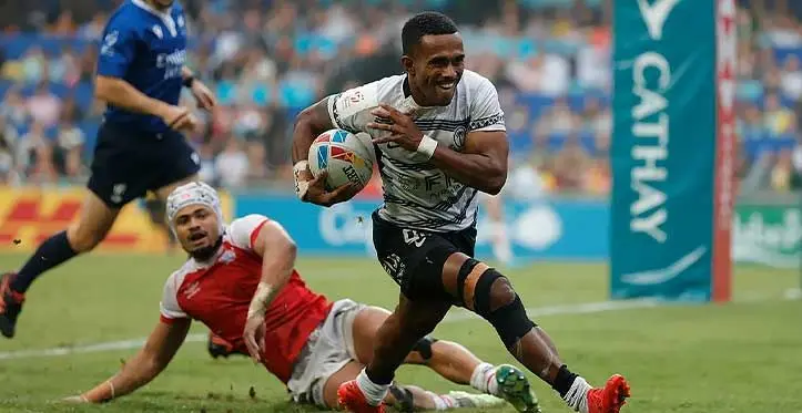 Fiji Airways Fijian men's rugby 7s halfback Terio Tamani on his way to score the winning try against Great Britain in the Cup semifinal of the Hong Kong Sevens tournament on April 2, 2023. Fiji won 19-14. Photo: World Rugby
