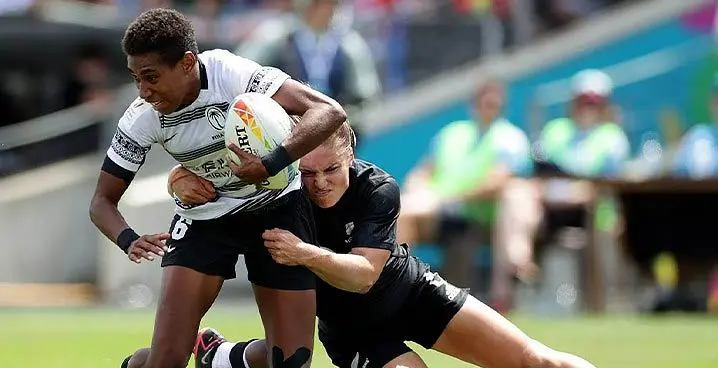 New Zealand’s Michaela Blyde brings down Fijiana Reapi Ulunisau with an outstanding tackle at the Hamilton sevens January 21, 2023 . Photo: HSBC 7S