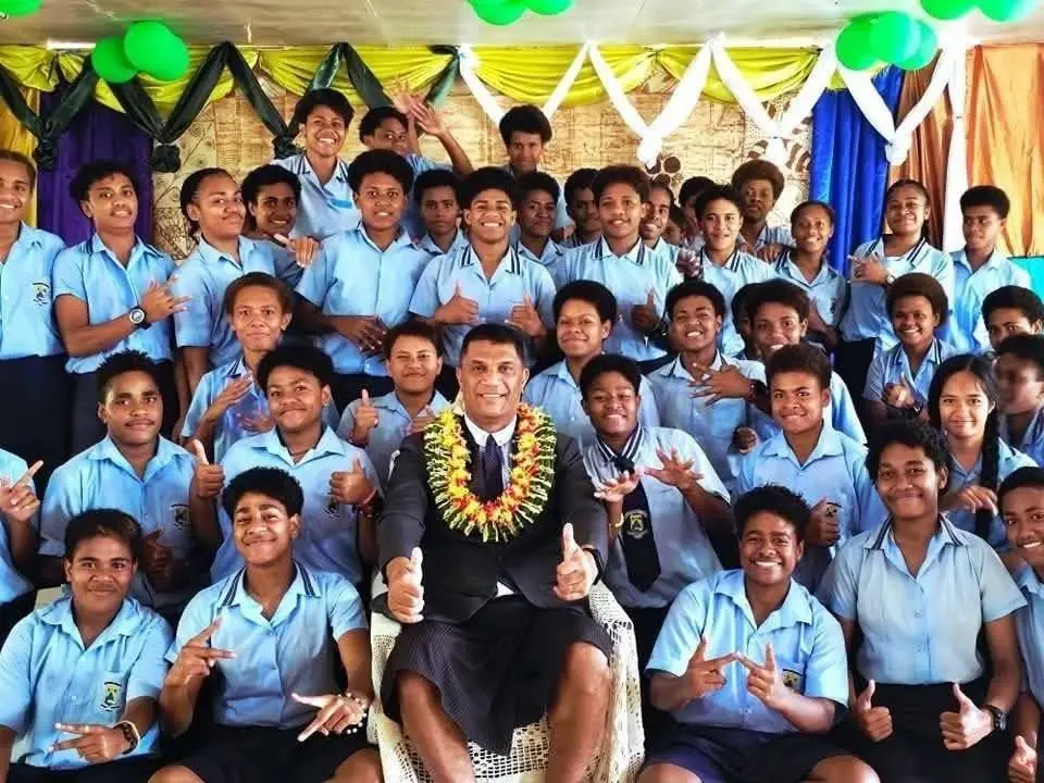 Radrodro and students