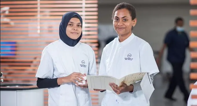 Students from the College of Medicine, Nursing and Health Sciences discussion during a practical session.
