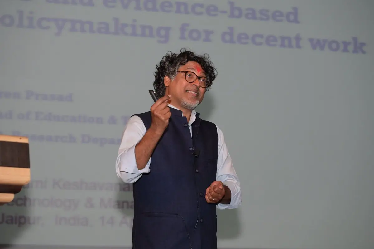 'Focus on creating jobs, not just economic growth'