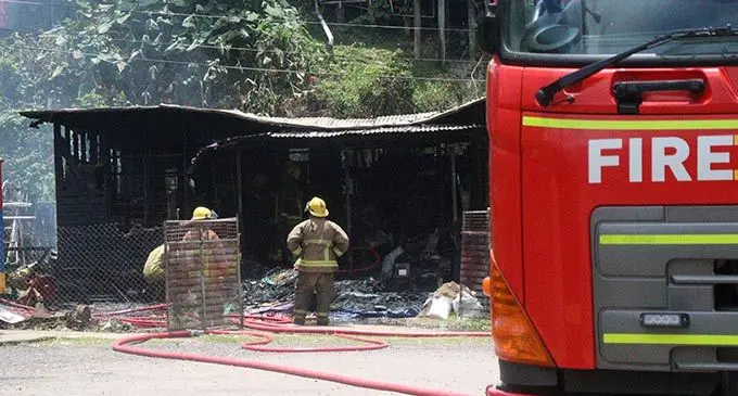 National Fire Authority attending to the hosue fire at McFarlane Road, Raiwai Suva on November 3, 2022. Photo: Jone Salusalu
