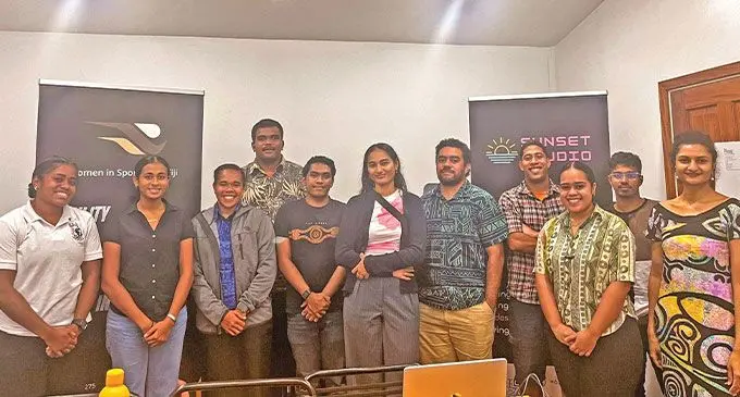 The participants of the build-a-website workshop at the end of the class.