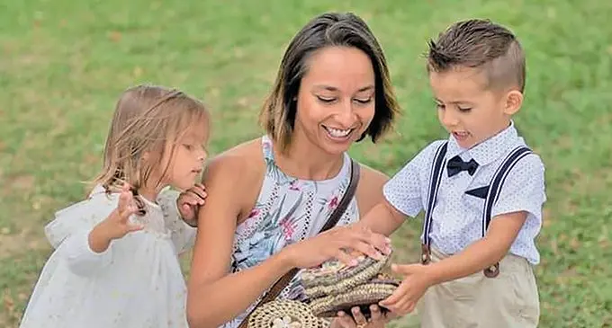 Sonam Sapra with her children. 