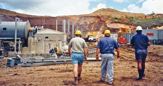 Mt Kasi gold mine operated from 1932 to 1946, and 1997-1998.