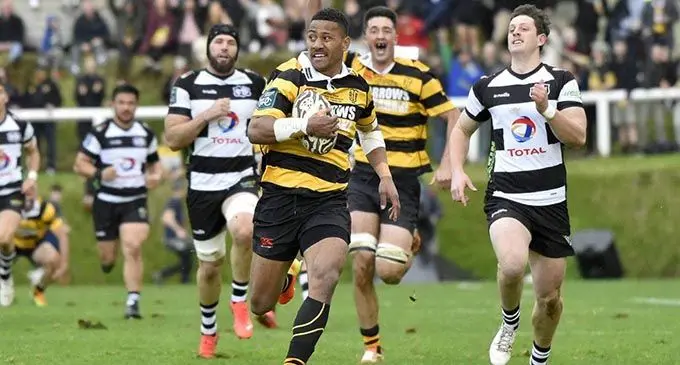 Vereniki Tikoisolomone races away for a try for Taranaki against Hawke’s Bay in August, 2021.