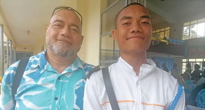 Natabua High School head boy Titifanue Howard with his dad, Darryn Howard at Natabua High School in Lautoka. Photos: Mereleki Nai