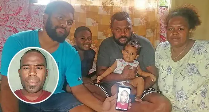 The late Apakuki Tavodi’s family with a photo of him at Saweni, Lautoka. Inset: Deceased...Apakuki Tavodi. Photo: Mereleki Nai