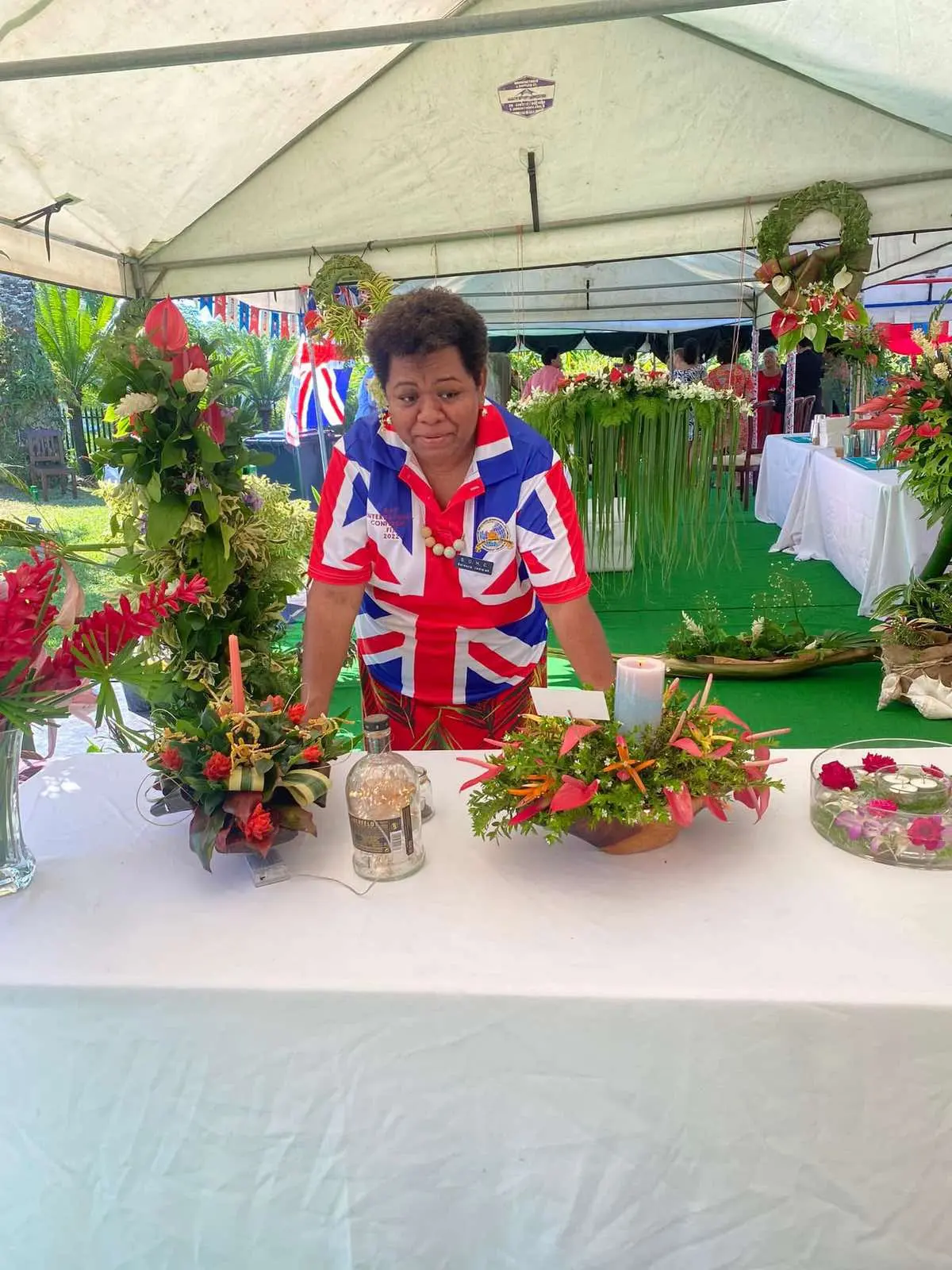 Sereana Tamanisa created a floral gift for the First Lady, Emily Lalabalavu.