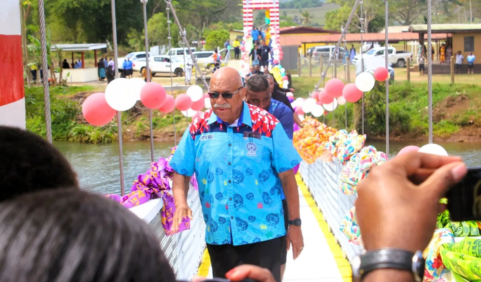 PM says $8 minimum wage not viable amid economic pressures