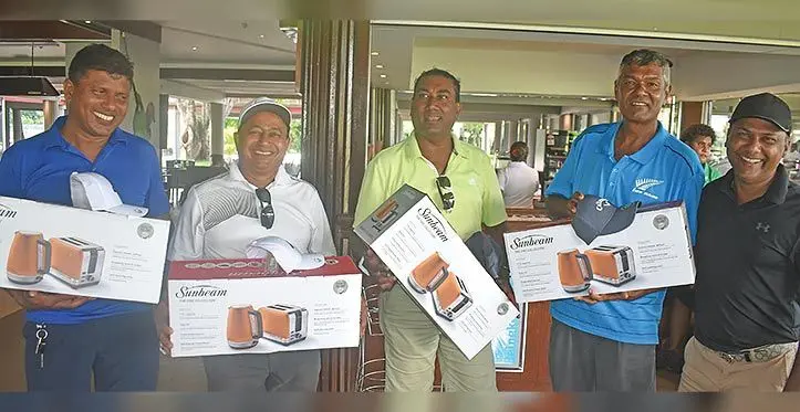 From left: Pradeep Singh, Basant Kumar, Suresh Sailax Mani, Hemant Kumar with Nitulesh Mali. Photo: Waisea Nasokia