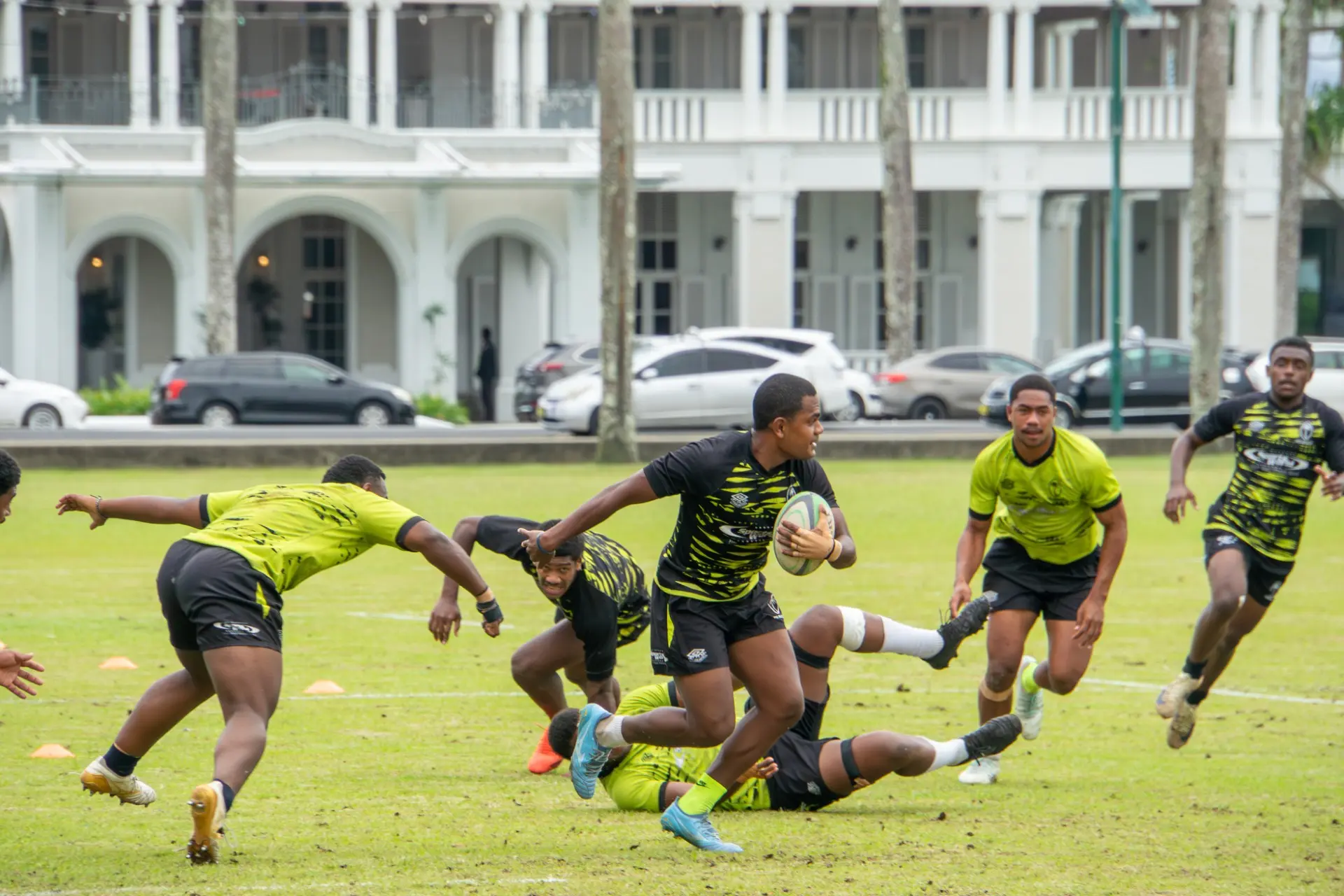 Fiji under 20 first five eight Isikeli Bari makes a break during their training session at Albert Park in Suva on June 11.