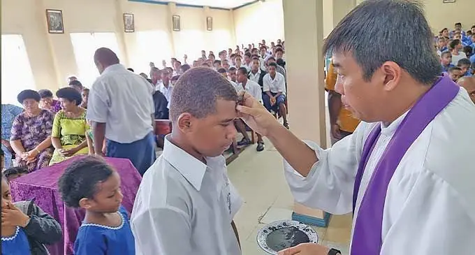 Holy Family Church parish priest Father Euikyun Jung, celebrate Ash Wednesday mass with Holy Family Primary School students and teachers in Labasa, on February 14, 2024. Photo: Sampras Anand