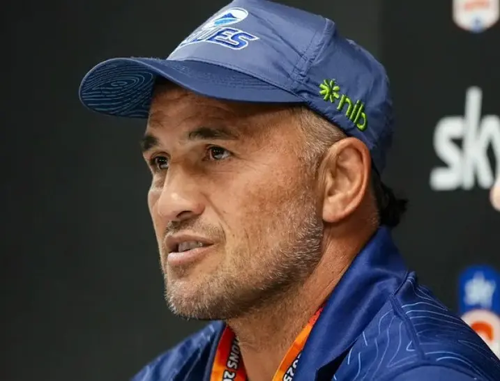 Blues women’s head coach Willie Walker
