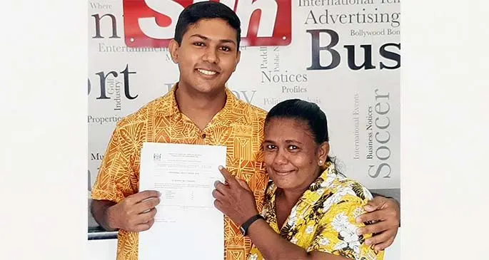 Avinash Avikash Chand with proud mother Roshni Kiran Lata. Photo: Salote Qalubau