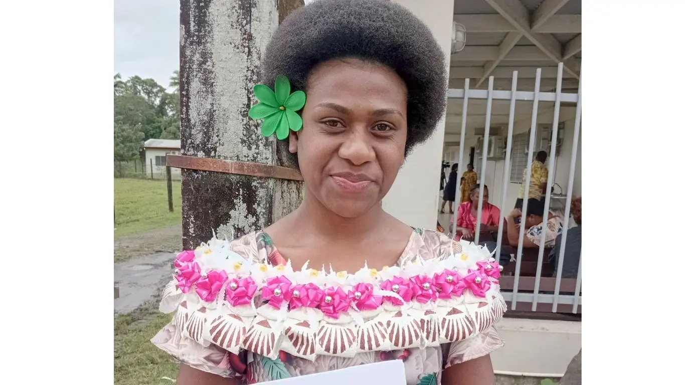 Vika Qiliqili has graduated with an Information Technology qualification from Pacific Polytech