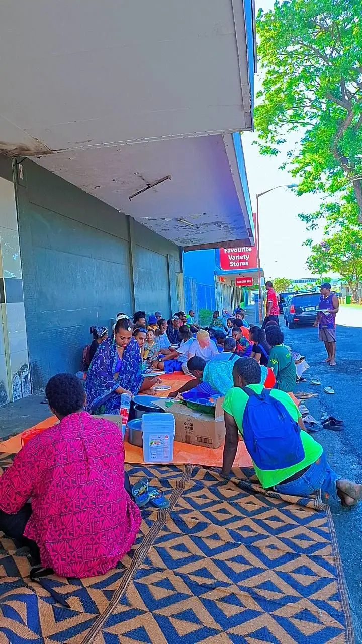 Social media influencer Ana Masere celebrates Diwali with street dwellers.