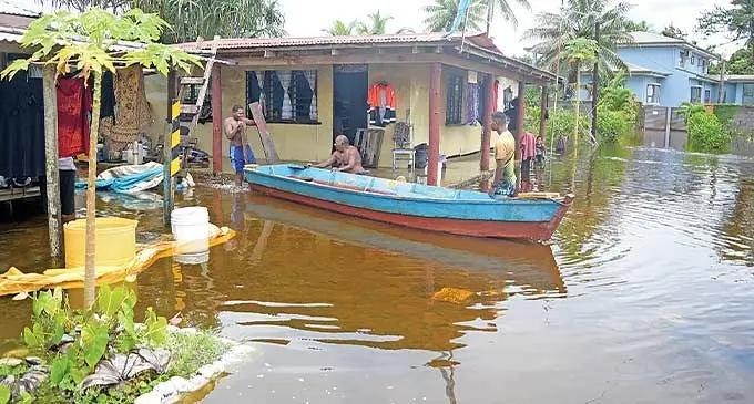 Qaributa,Tokotoko highway, Navua, residents moving to higher ground following the flooding on November 28, 2023. Photo: Ronald Kumar