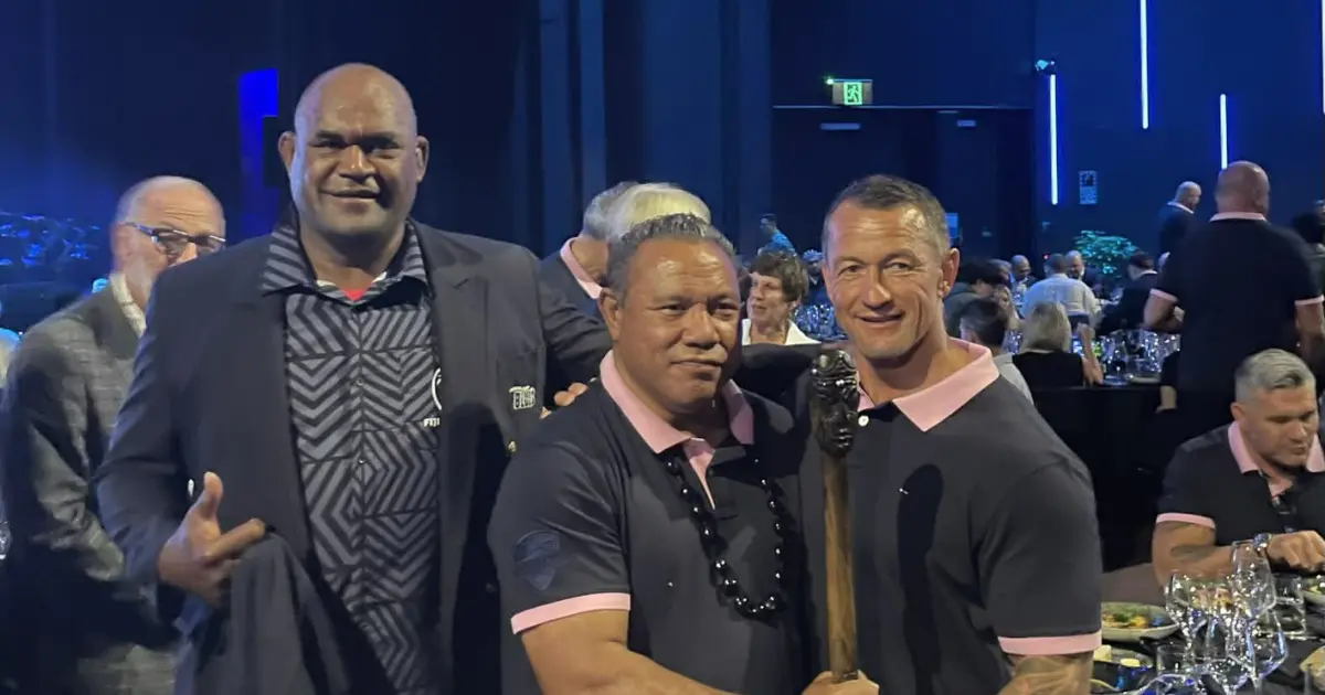 Api Naevo, Ofisa Tunou’u and Carlos Spencer.