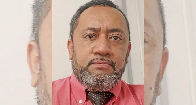 Roko Tui Lau o Joji Kalounivalu.