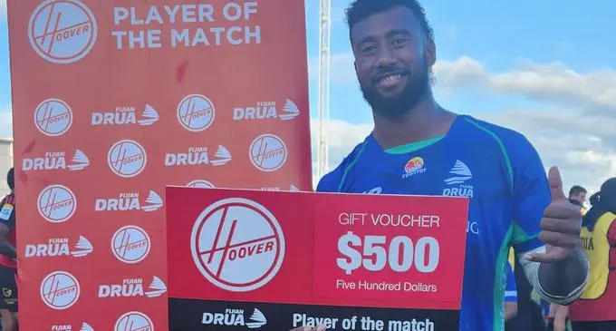 Swire Shipping Fijian Drua flanker Joseva Tamani with his Man of the Match award at Churchill Park, Lautoka. He scored a try in the Drua’s 25-24 win over Crusaders in their Shop N Save Super Rugby Pacific clash, this afternoon. Photo: Fijian Drua.