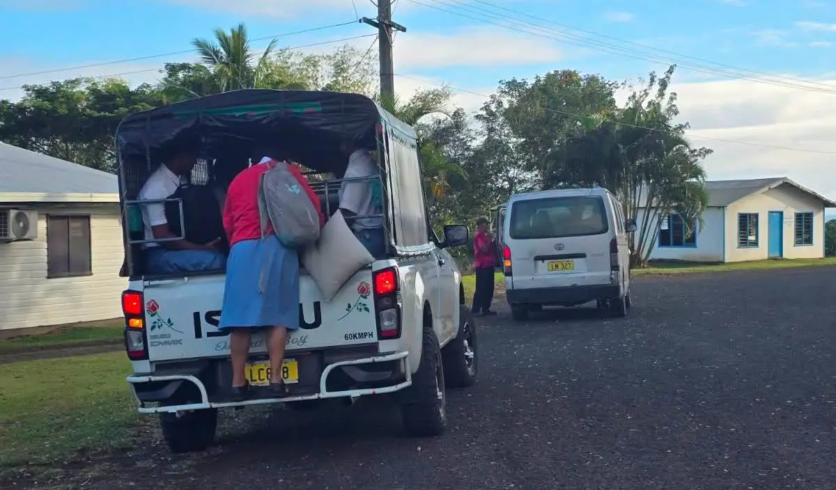The Ministry also welcomed additional transport providers who had volunteered to service affected school routes.
