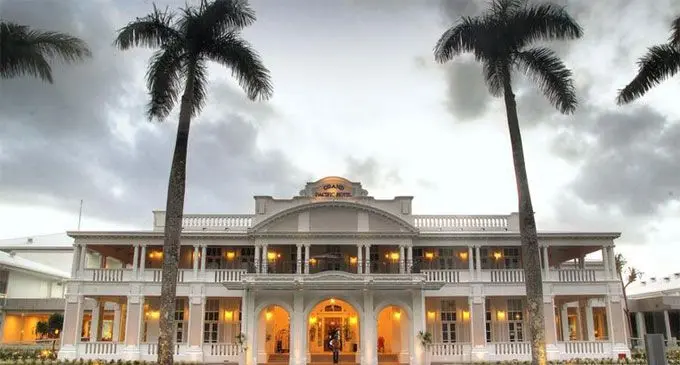At a time when the Government laments financial constraints within public coffers, it plans to pay more than $100,000 as catering fees for an upcoming economic summit.