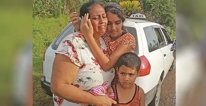 Suneeta Devi (victim’s sister) and the victim’s daughter, Shreedhi Riya Singh and Ridhiv Sharma at Burotu in Ra. Photo: Mereleki Nai