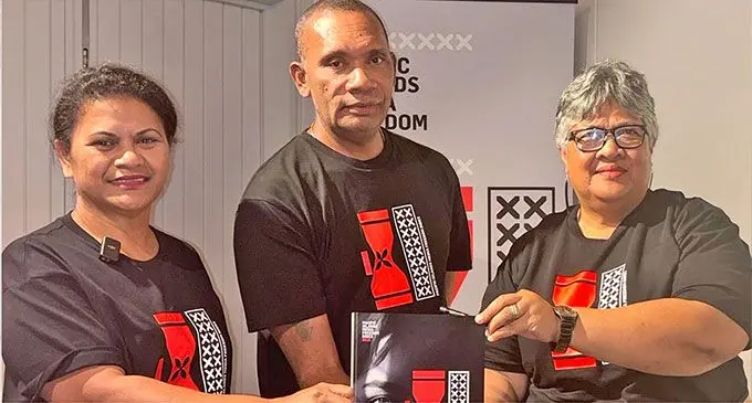 From left: The co-chairs of the Pacific Freedom Forum, Leilani Reklai and Katalina Tohi, flank PFF chairperson Robert Iroga during the launch of the Pacific Islands Media Freedom Index at the Scenic Mataiva Resort in Niue.