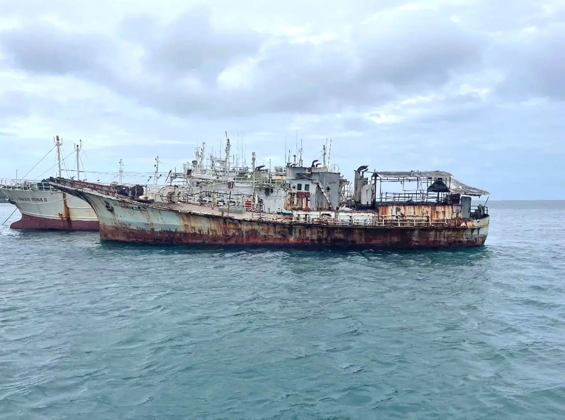 Derrilict-Suva-Harbour