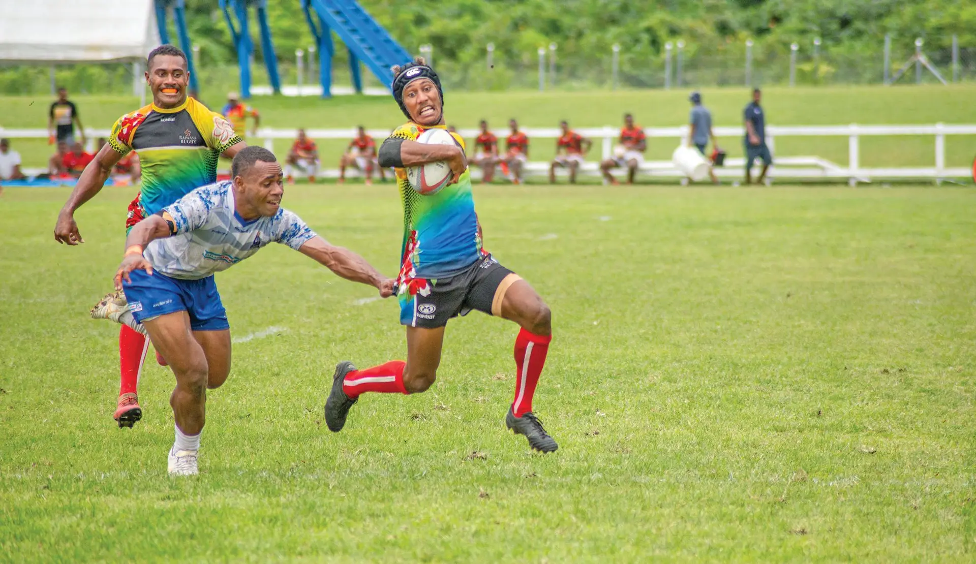 Raiwasa Taveuni forward Iowane Leone runs away for a try  (withball) as they edged Police White during their Fiji Rugby Union Super Sevens Series  cup quaterfinal match at Sigatoka’s Lawaqa Park on January 23, 2021. Photo: Leon Lord 
