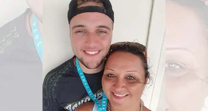 Amanu Simpson with mum Pettine after he qualified for the Pacific Games