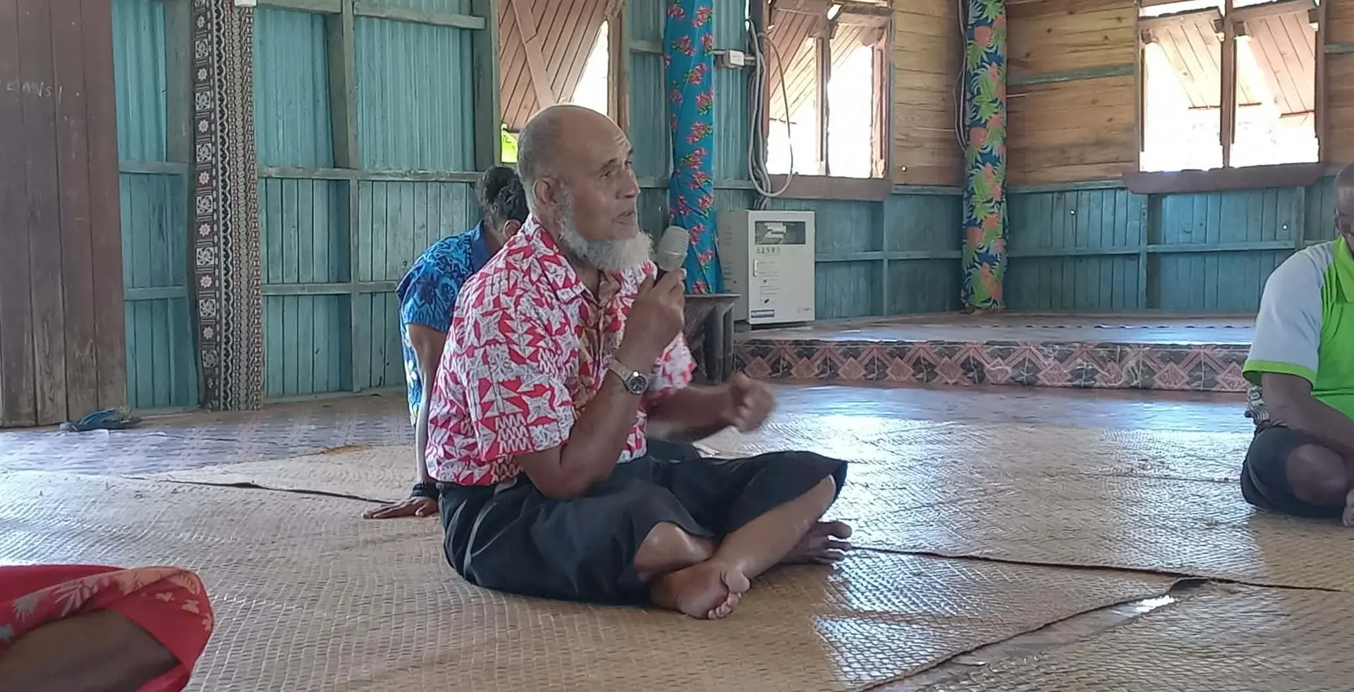 Sovea Turagabeci during a the 2013 constitution review consultation session in Nasau, Moce.