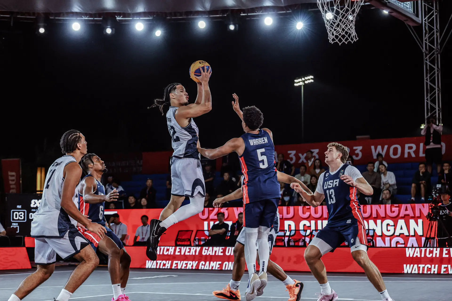 Basketball competition 