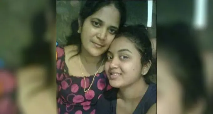 Rakshita Dayal (right) with her late mother, Suman Lata.