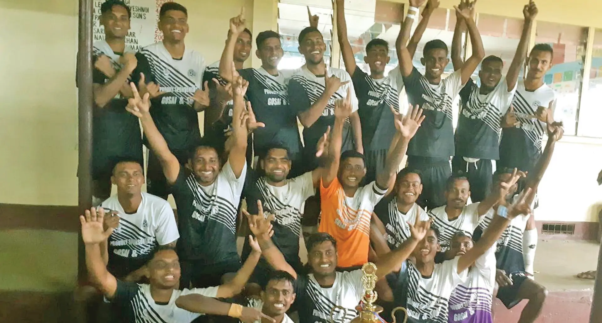 Tuva Sangam players celebrates win on November 2, 2020. Photo: Tuva Sangam.