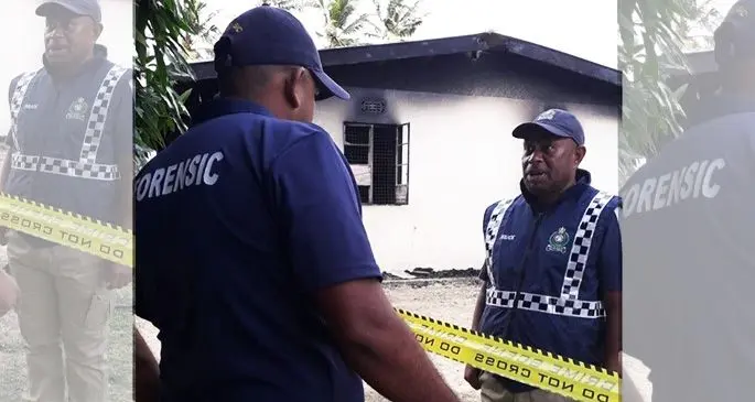 The Fiji Police at the scene of the house caught on fire. Souce: Fiji Police Media Cell 