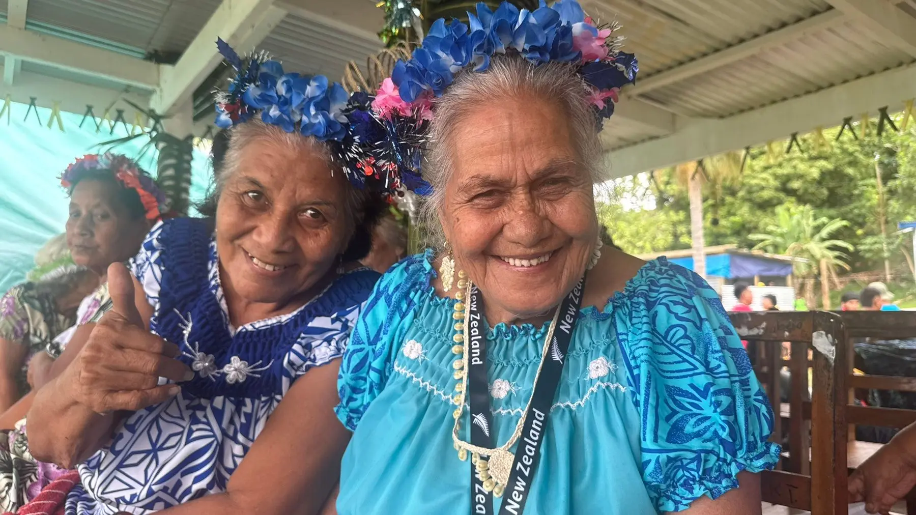 Tute Louis Tetiarahi (right) with her fellow Banaban elder