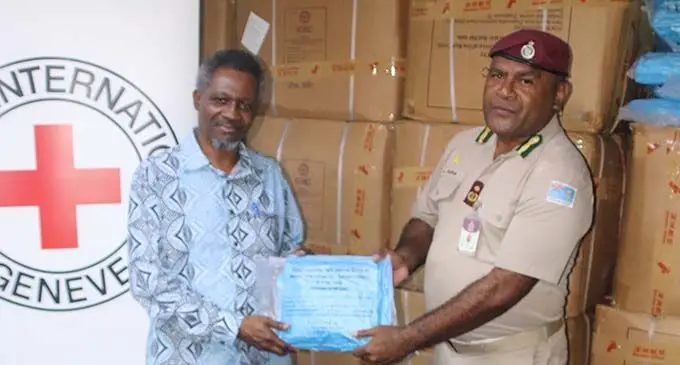 ICRC Head of Regional Delegation in the Pacific Vincent Ochillet with FCS Deputy Commissioner Senior Superintendent Apakuki Qura.