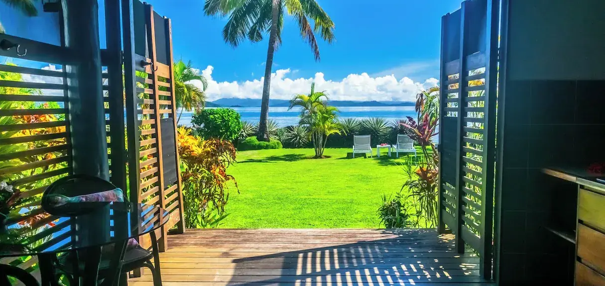 Aroha Resort Taveuni Beachfront Bures.
