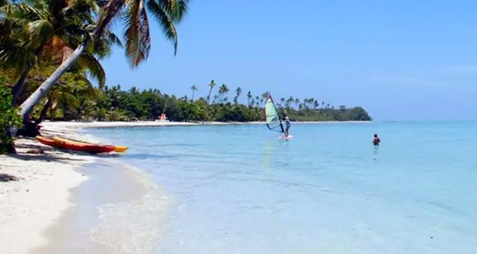 Plantation Island Resort beach.