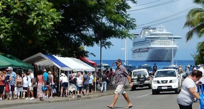 Tourists flock the town of the Hidden Paradise