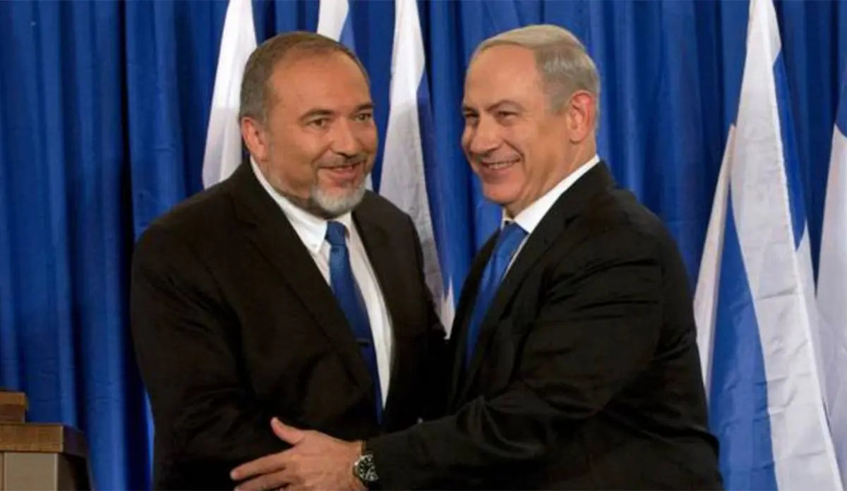 Israeli Prime Minister Benjamin Netanyahu, right, and former Israeli Defence Minister Avigdor Lieberman. Photo / AP file