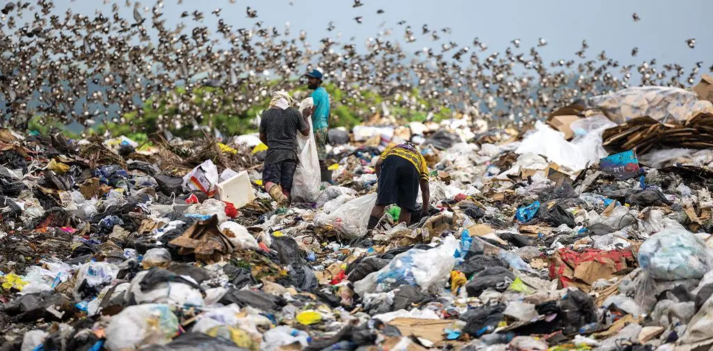 Visitors to the Vunato Rubbish Dump also make their contribution by separating rubbish.  PHOTO: Sereana Salalo