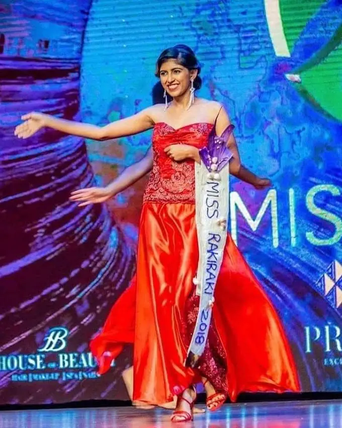 Miss Rakiraki 2018 Azeria Prynsas Narayan wearing the hand-sewn gown by her  mother that was burned on FBC's Jejemon on national television. 