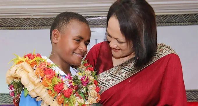 Katarina Bubu with the Minister of Education Rosy Akbar.